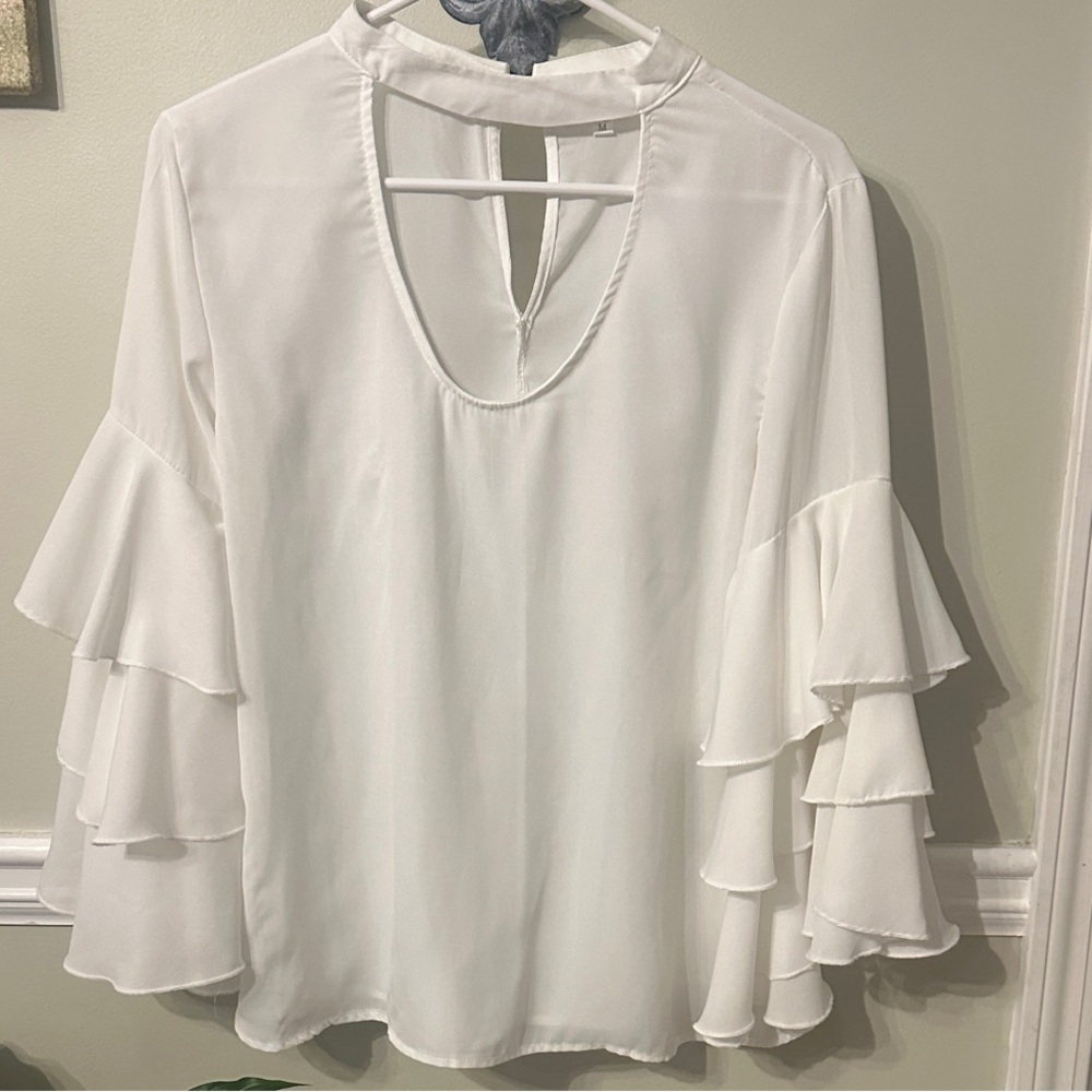 ✨Boutique White Ruffle Sleeve Blouse